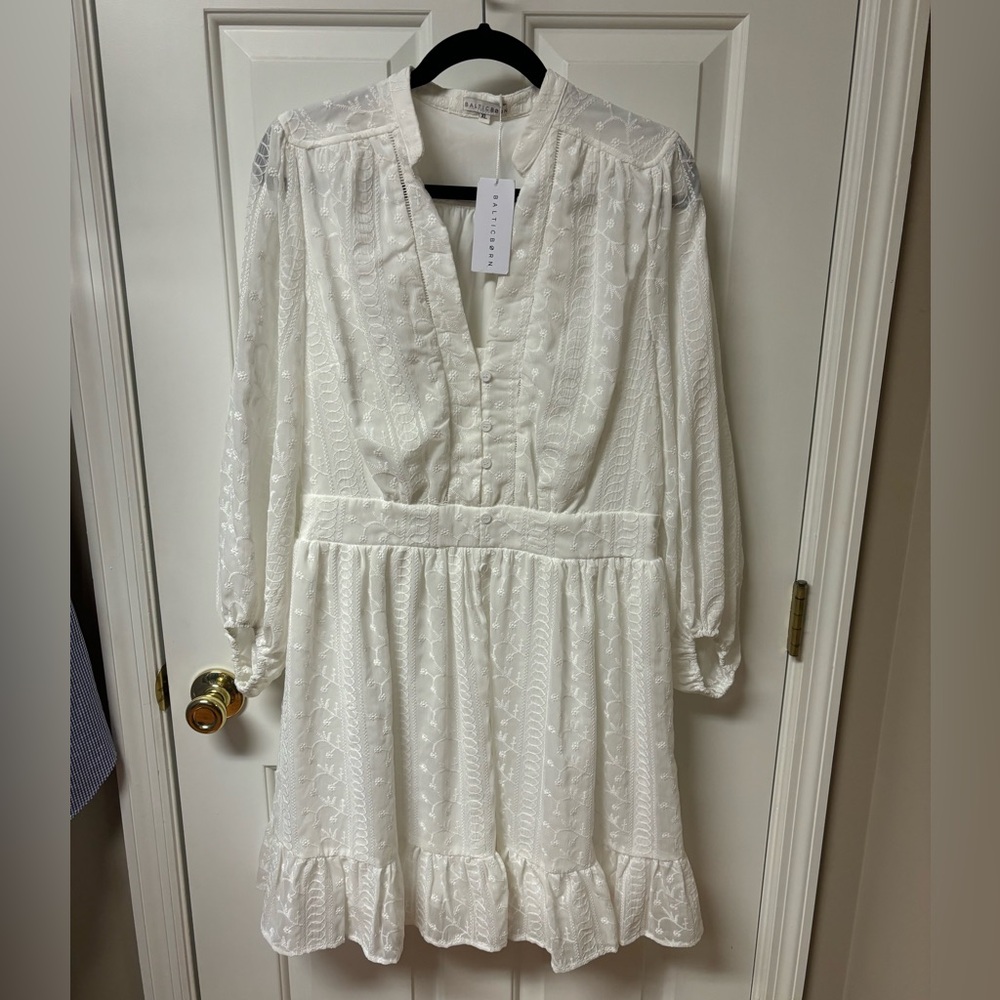 NWT White knee length dress, Baltic born, XL